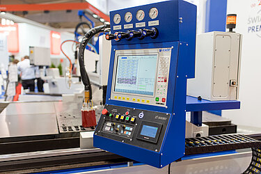 Steuerung für CNC-gesteuerte Plasma-Schneidanlage