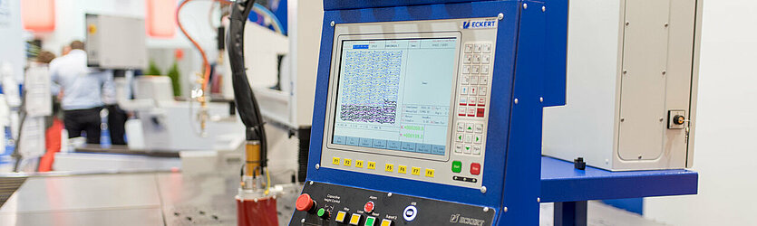 Steuerung für CNC-gesteuerte Plasma-Schneidanlage
