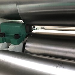 Konischbiege-Einrichtung der 4-Walzen Rundbiegemaschine Hezinger-BendingLine MG4R3022