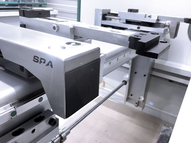 BGR Hinteranschlag-System Hinteranschlag-System BGR mit bis zu 5 Achsen